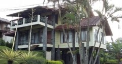 SEWA VILLA DI BANDUNG | LIBURAN | RAMBONGAN | KELUARGA - Sewa Villa