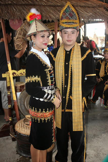 Pakaian Tradisional Kadazan Lelaki : Kemeriahan Sambutan Pesta Kaamatan