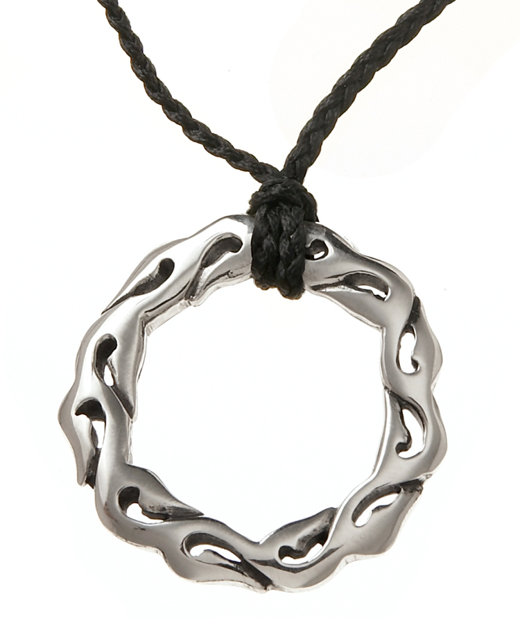 Anthony Bray-Heta Jewellery Designer: Circle Pendants
