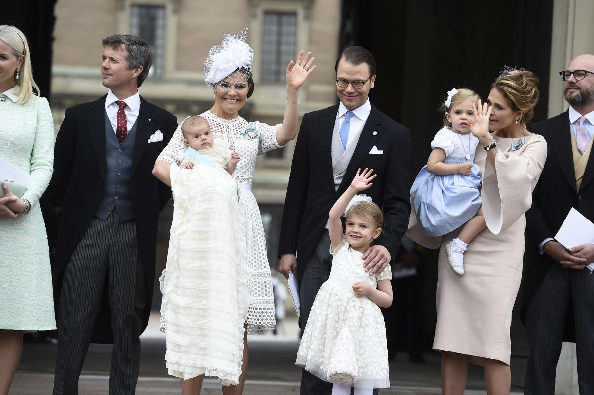 семья королева сильвия шведская. герцог сконе оскар. кронпринцесса швеции виктория с семьей. королевская семья швеции принцесса. оскар карл улоф шведский.