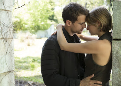 Shailene Woodley and Theo James in Allegiant