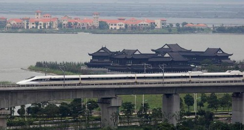 THE LONGEST BRIDGE IN THE WORLD