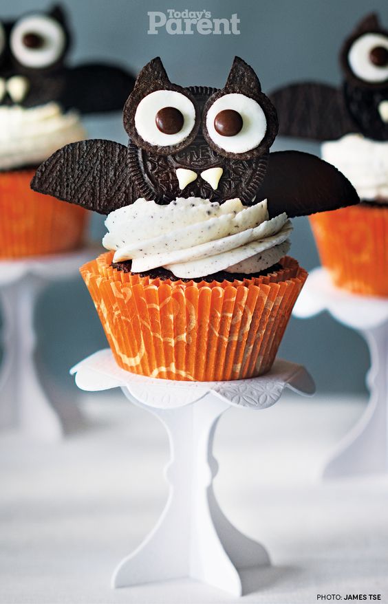 Simple Halloween Cupcake Decorations