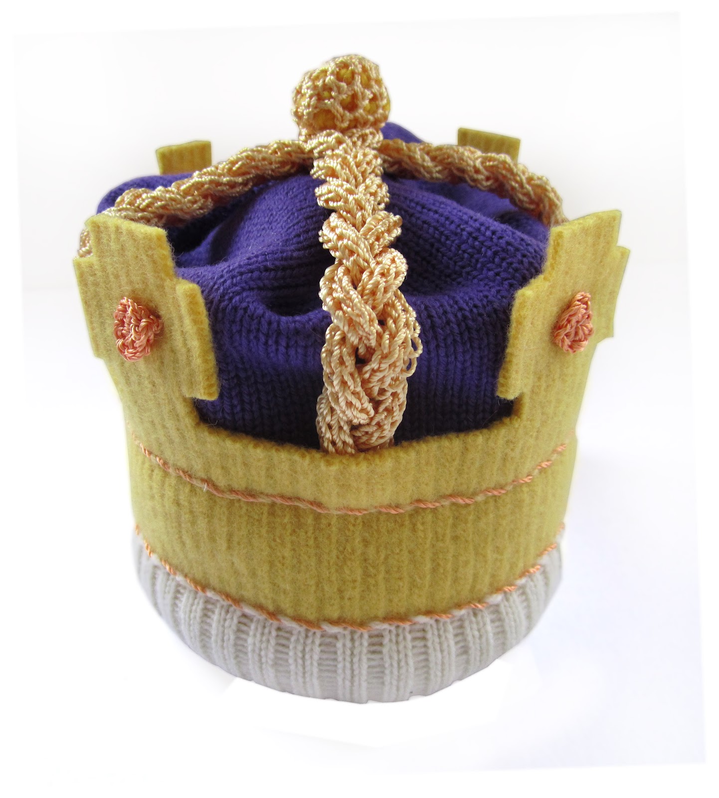 The Miniature Knit Shop Celebrate the Diamond Jubilee in style....