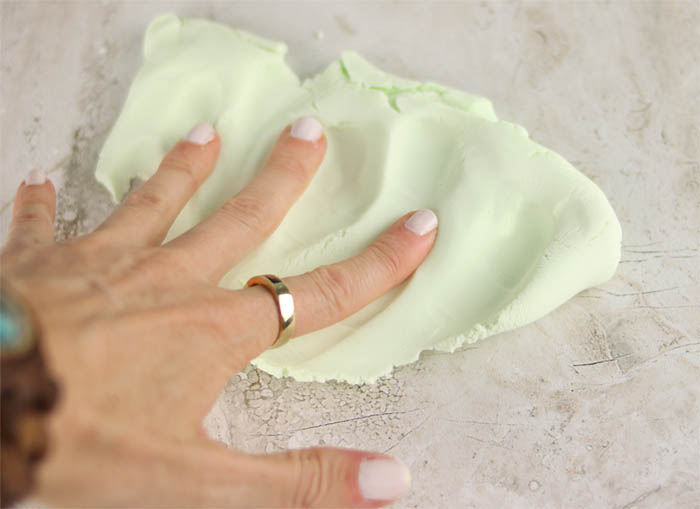 Silly Putty DIY 2 Ingredients, NO harsh chemicals! Gina Michele