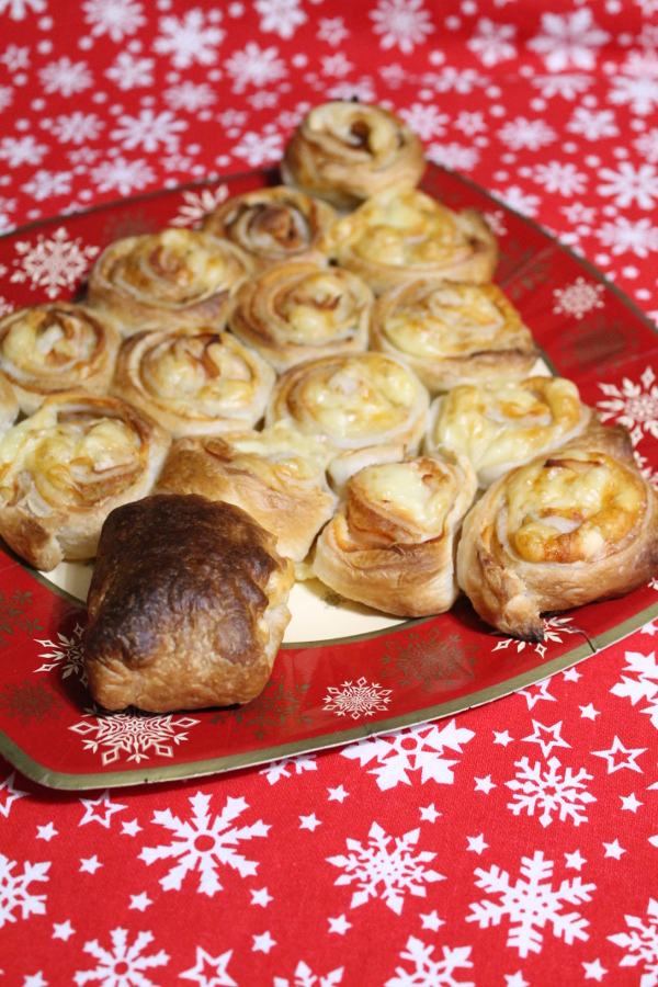 Árbol de Navidad de hojaldre, pavo y queso - Magdalenas de Chocolate