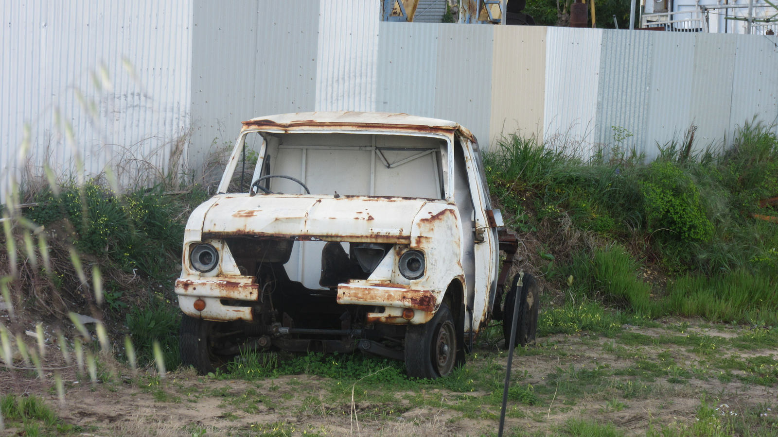 Bedford CF2 Van Junkyard Sunday's