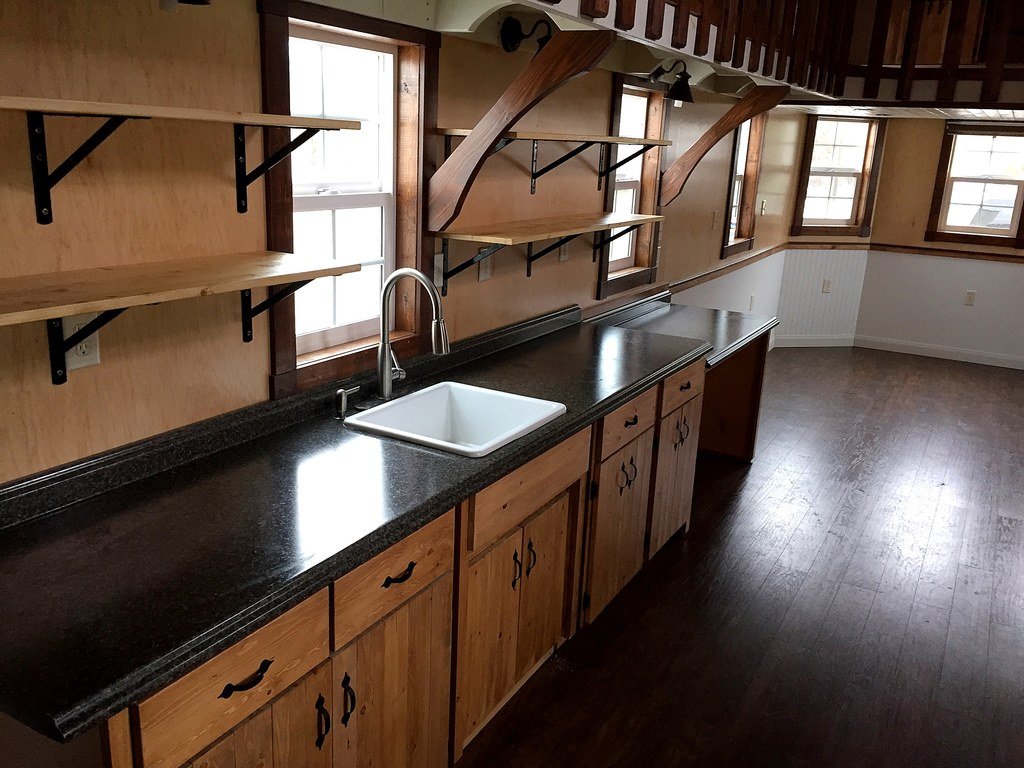 Sacramento Tiny House (350 Sq Ft) [ TINY HOUSE TOWN ]