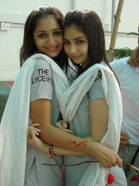 Hot Local Pakistani College Girls In Uniform Photos Be