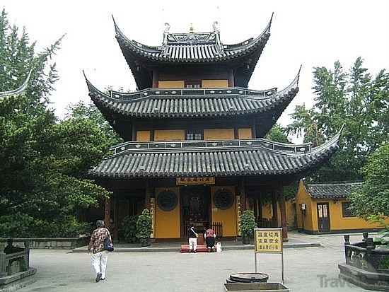 The Longhua Temple, Shanghai, was originally built in 247 AD, but reconstructed later.