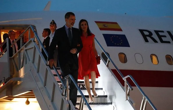 King Felipe and Queen Letizia are making a visit to United States of America between the dates of June 14-19. Letizia wore red dress