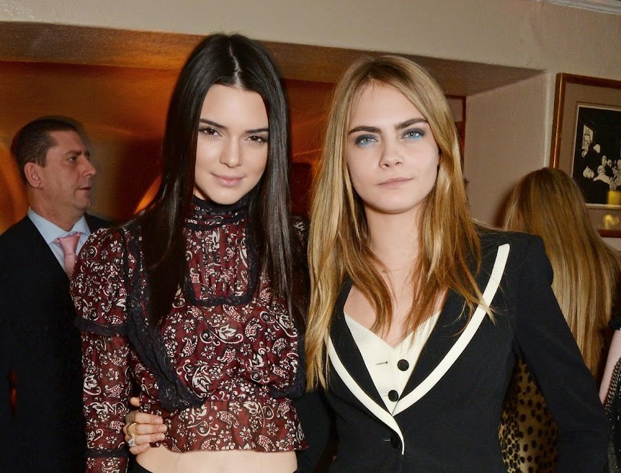 Cara Delevigne y Kendall Jenner, marcando estilo