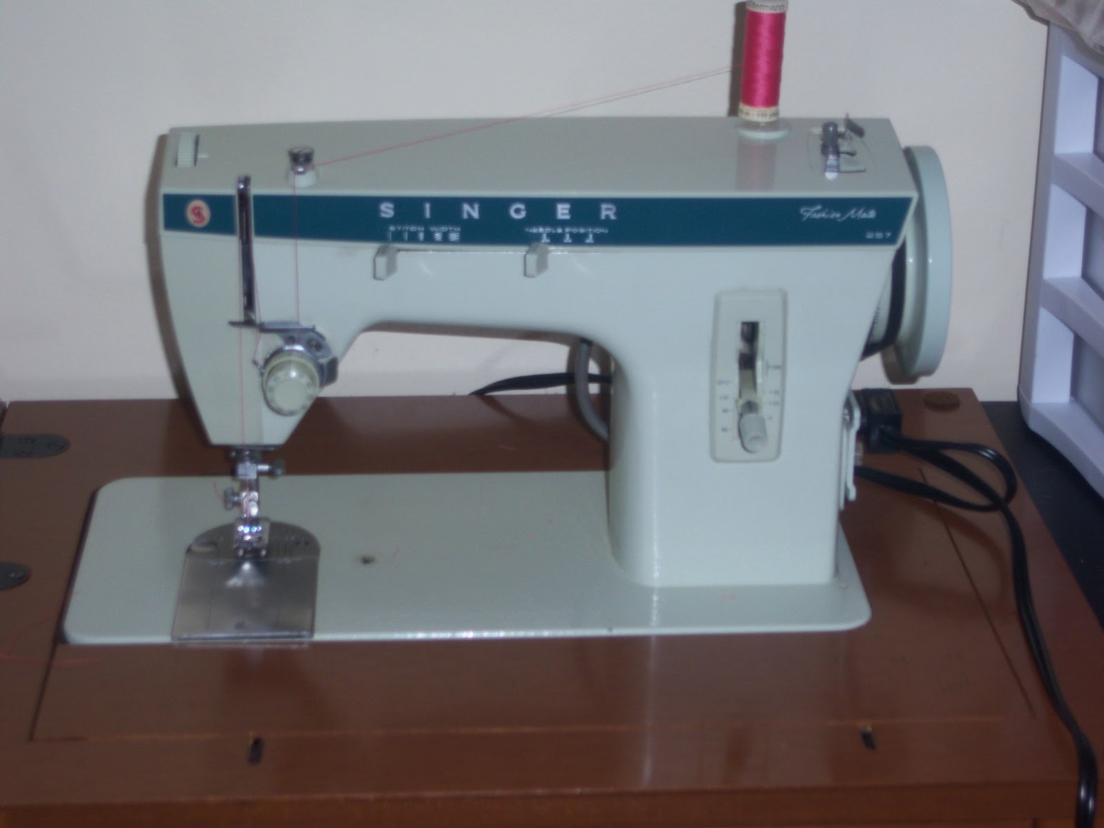 A Wiggle In Her Walk: Singer Fashion Mate 257