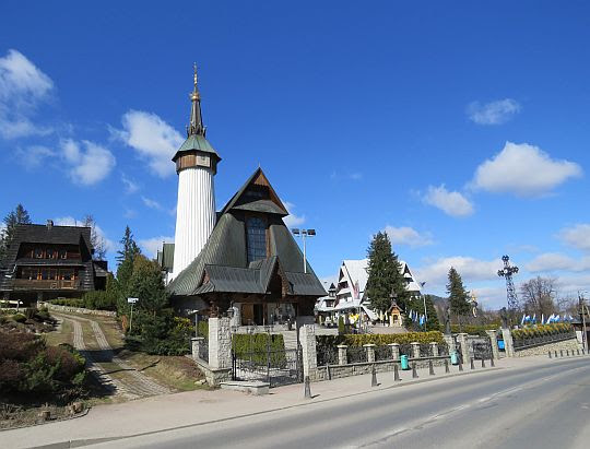 Sanktuarium Matki Bożej Fatimskiej na Krzeptówkach. Sanktuarium Matki Bożej Fatimskiej na Krzeptówkach.