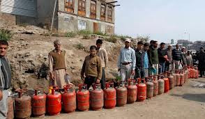LPG subsidy directly to bank account will start from 1st June, 18 districts to start with, whole country to follow soon