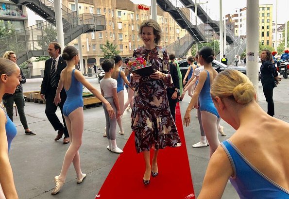 Queen Mathilde wore ERDEM Florence Dress Agar Bird. Antwerp Royal Ballet School and watched "Bolero" ballet performance