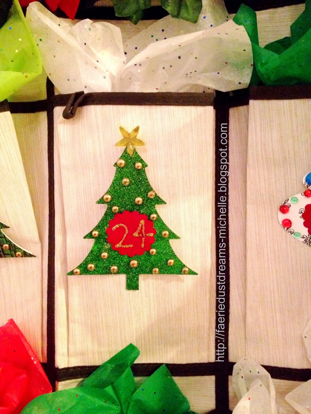 faerie-dust-dreams-holiday-decorations-over-the-door-advent-calendar