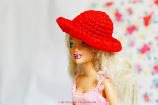 https://projectsbyjane.blogspot.sg/2015/01/crochet-sun-hat-and-large-tote-for.html