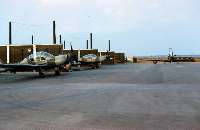 nhungdoicanh: Lockheed YO-3 Quiet Star