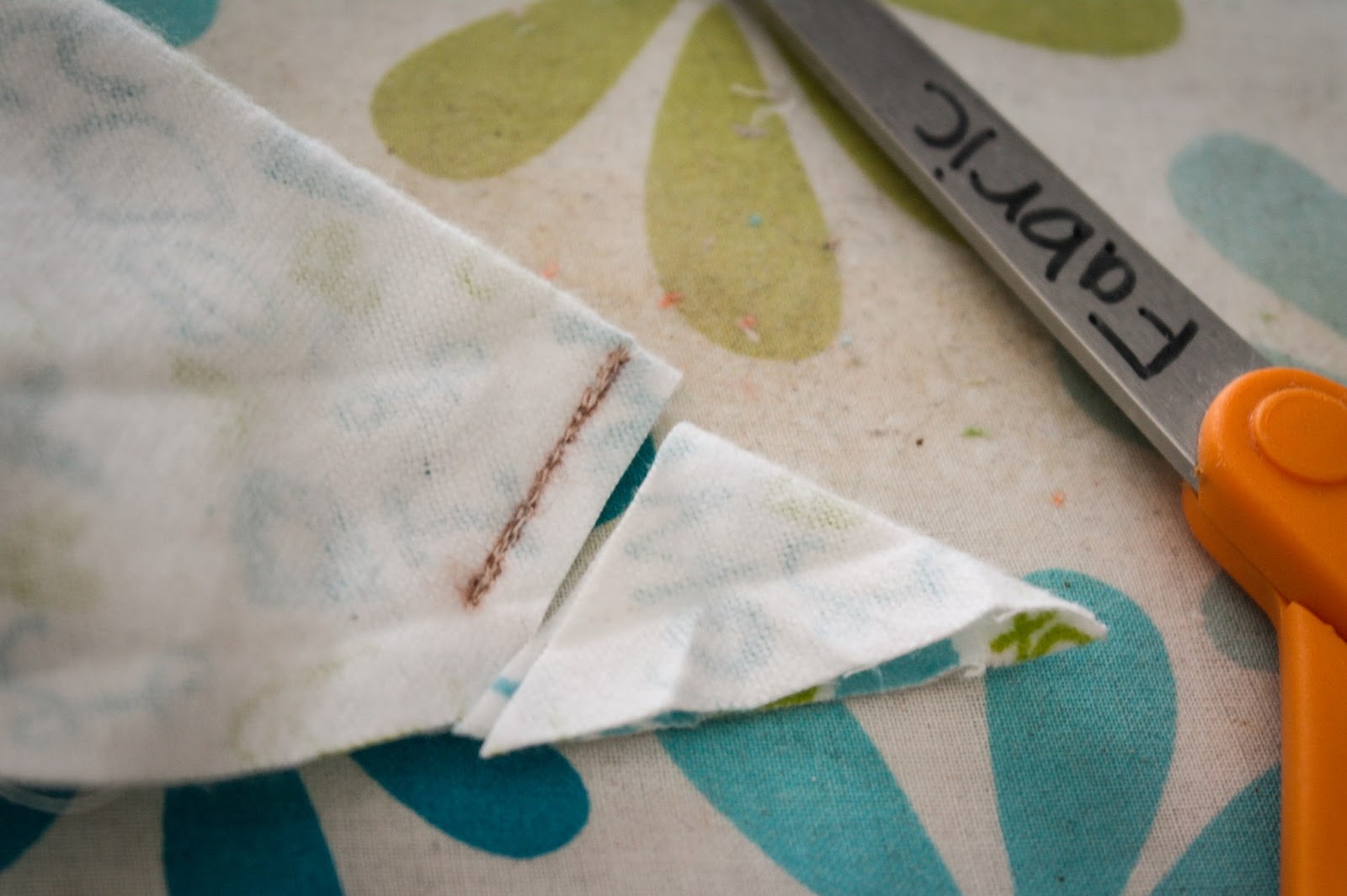 The Berry Bunch Receiving Blanket Mitered Corners Tutorial