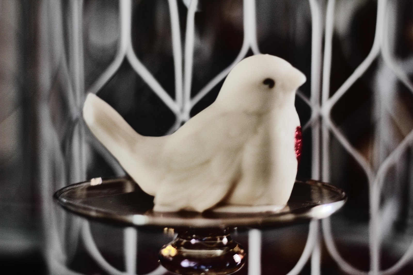 eat pray bake Day 3 White Chocolate Love Bird