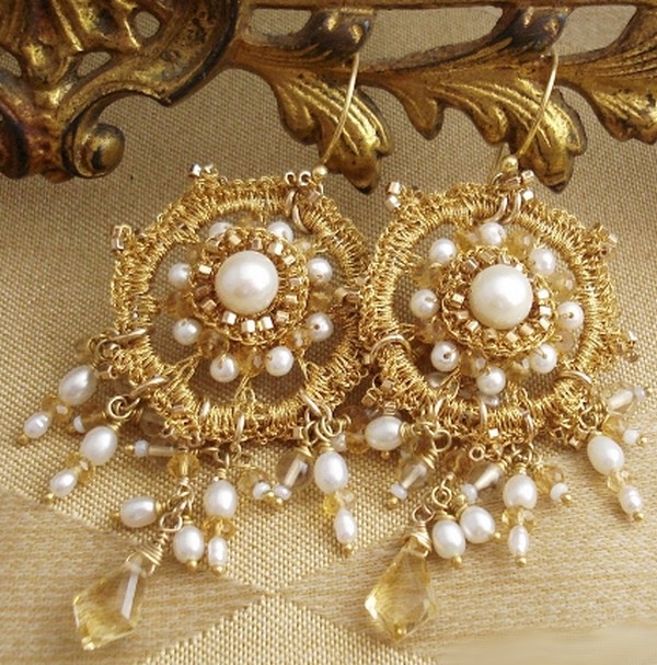 Paki Fashion 2012 Beautiful Bridal Earrings