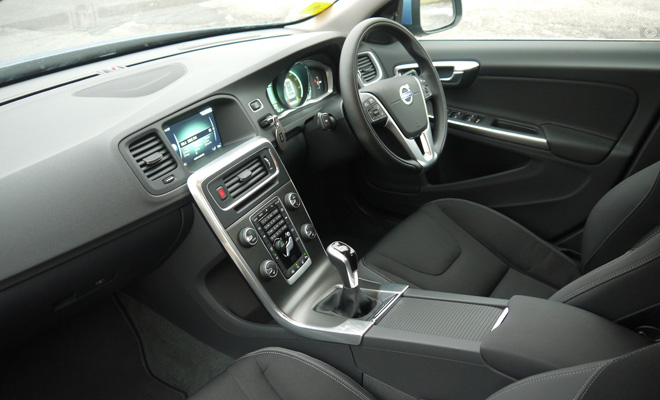 Volvo V60 D4 front interior