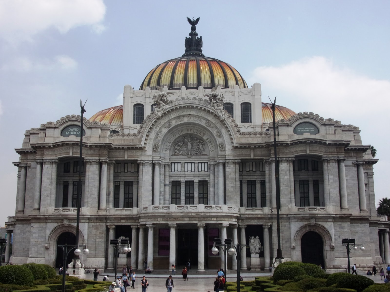 Bellas artes. Оперный театр Мехико. Дворец изящных искусств Мексика. Музей изящных искусств Мехико. Мехико Bellas Artes.