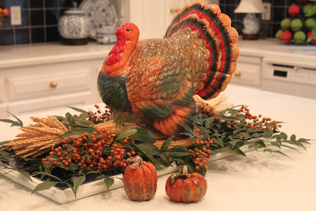 A Special Friend's Thanksgiving Table - Living With Thanksgiving