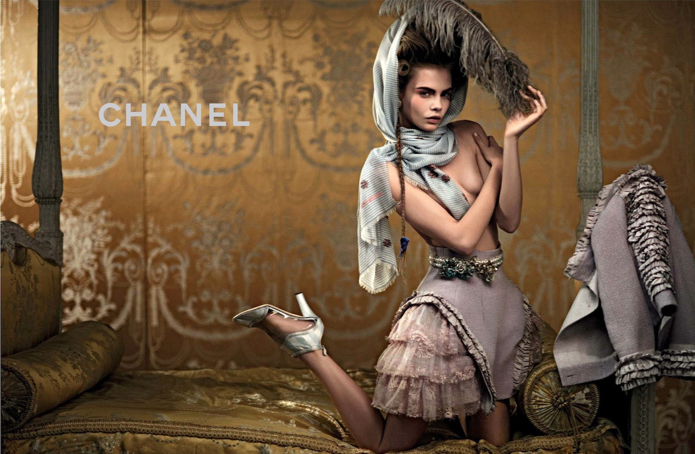 Ad Campaign: Chanel Resort 2013: Saskia de Brauw & Cara Delevingne by Karl  Lagerfeld