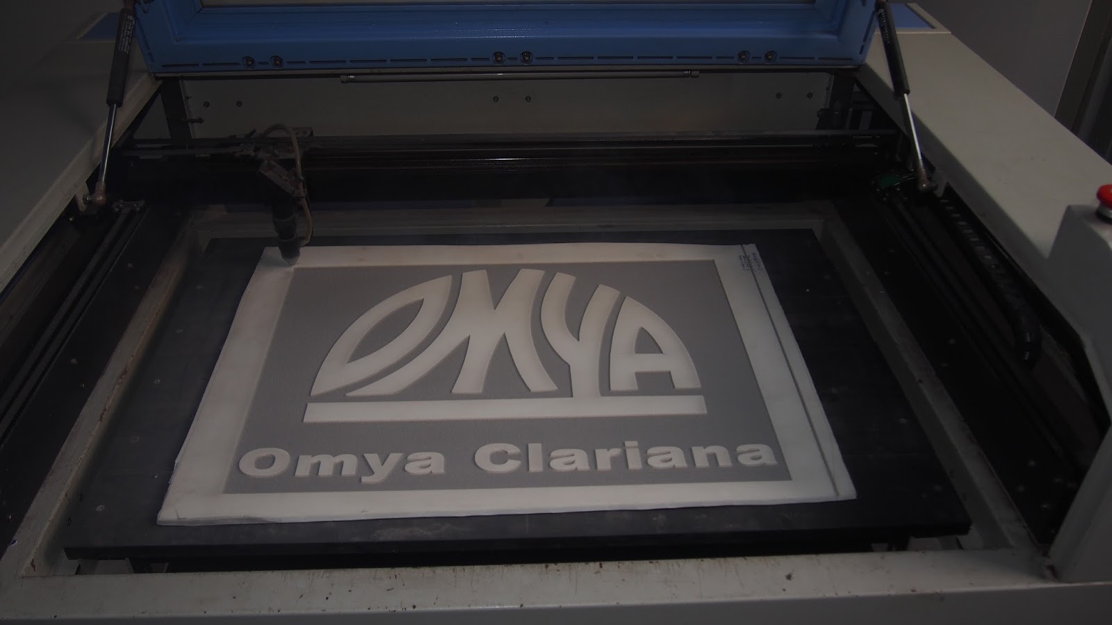 JinQiang laser CNC equipment Co,LTD Rubber stamp engraving