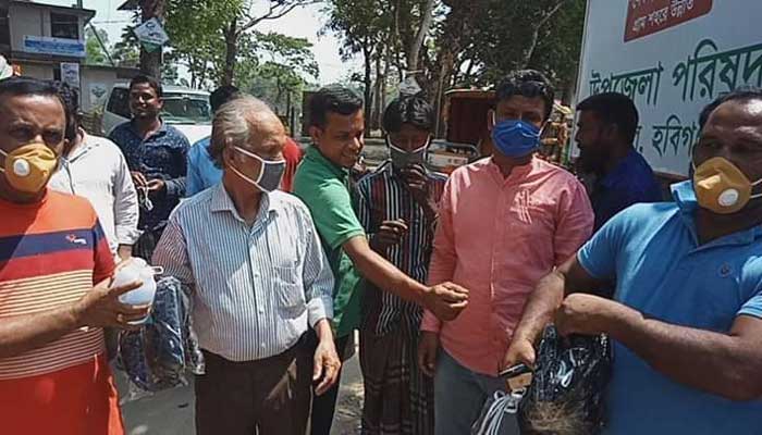 MP Milad Ghazi responded to the call of humanity in Bahubal বাহুবলে মানবতার ডাকে সাড়া দিলেন এমপি মিলাদ গাজী