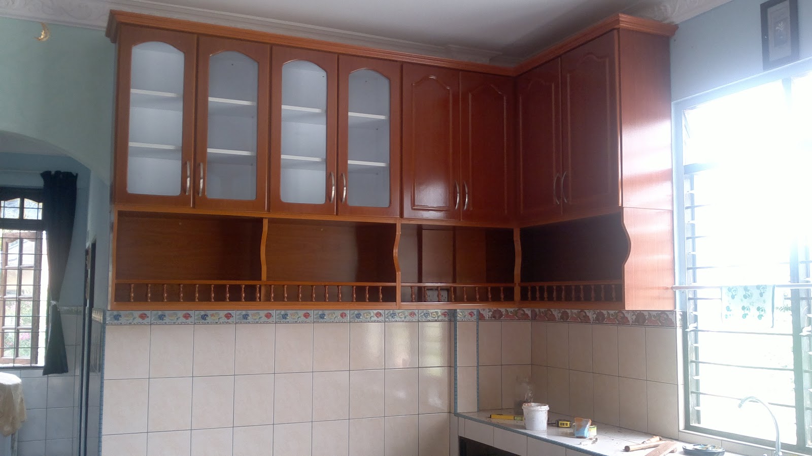 Membuat Dapur dan LainLain yang berasaskan Kayu di Kuching