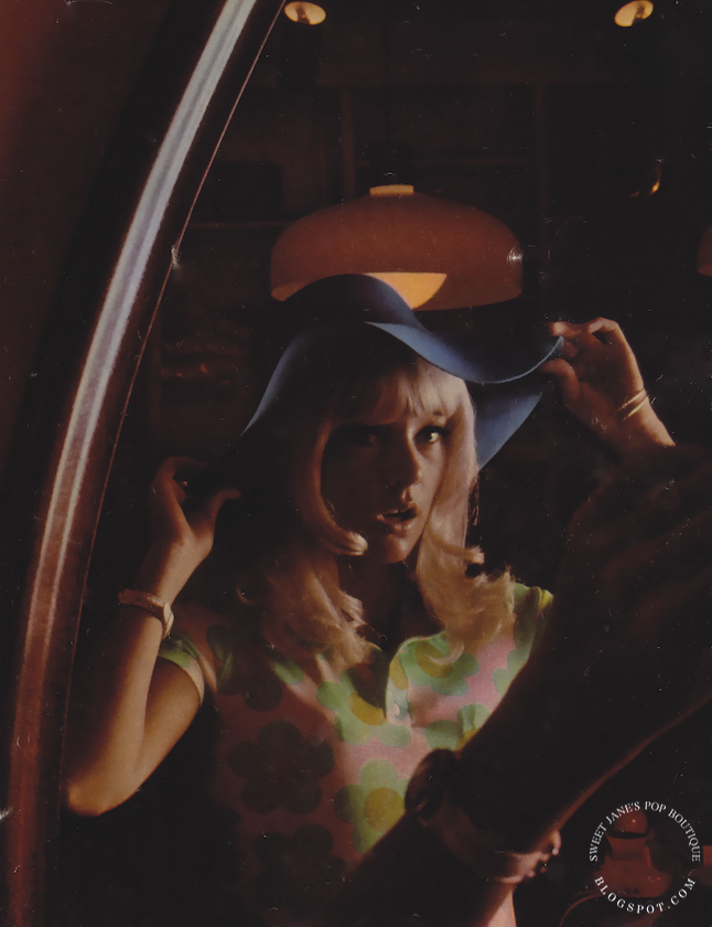 Sweet Jane blog: The Paris Boutique of Yé -Yé Girl Sylvie Vartan (1967)