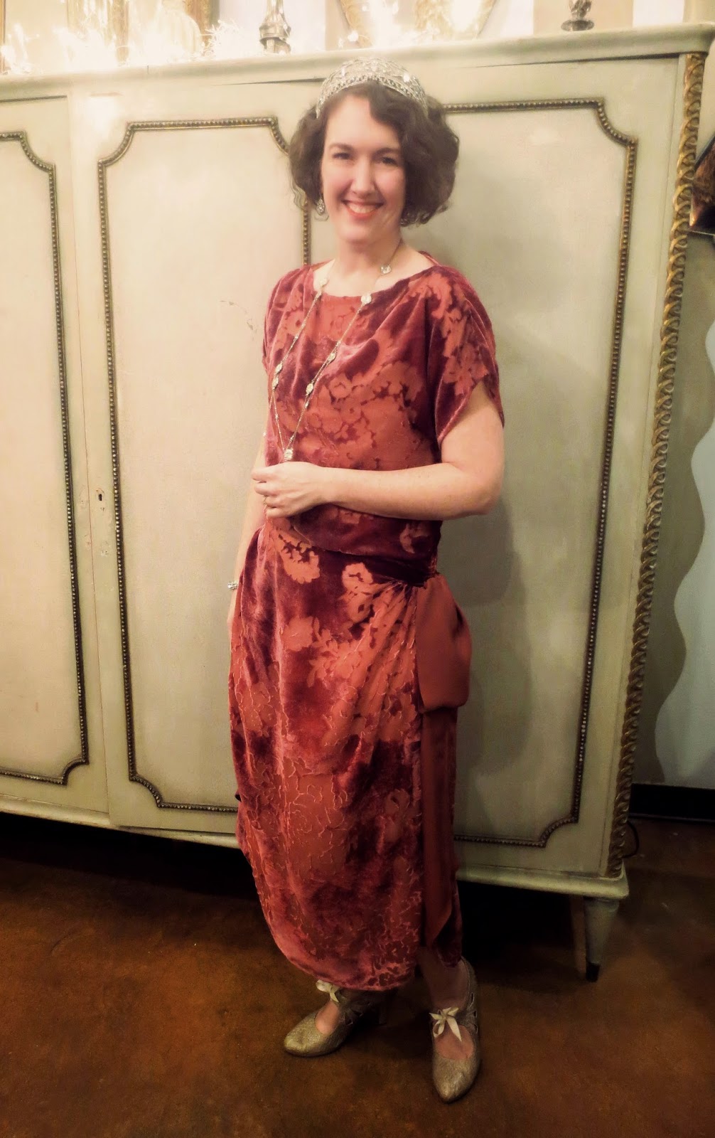 Festive Attyre: Downton-esque 1-hour dress