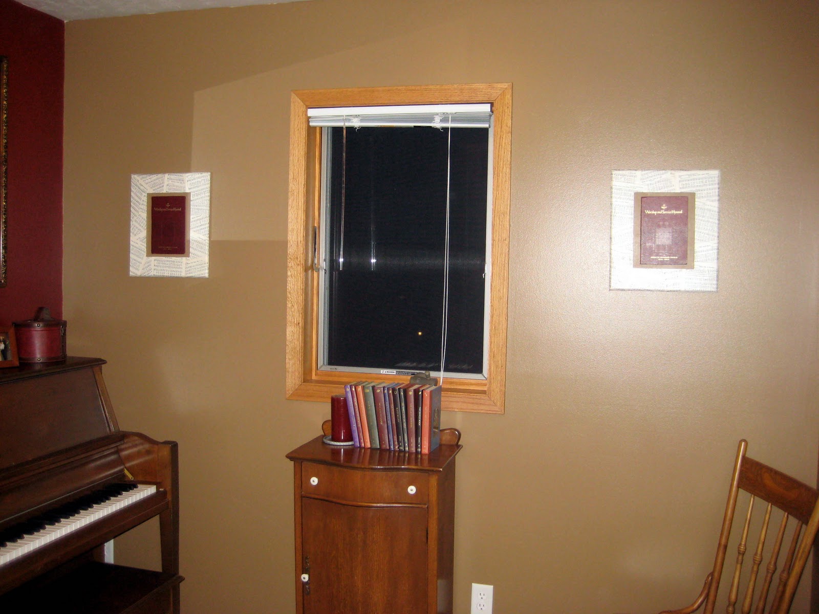 COBO: Hymnal Picture Frame