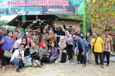 Wisata Goa Pindul Jogja Dan Pantai Indrayanti | Paket Tour ...