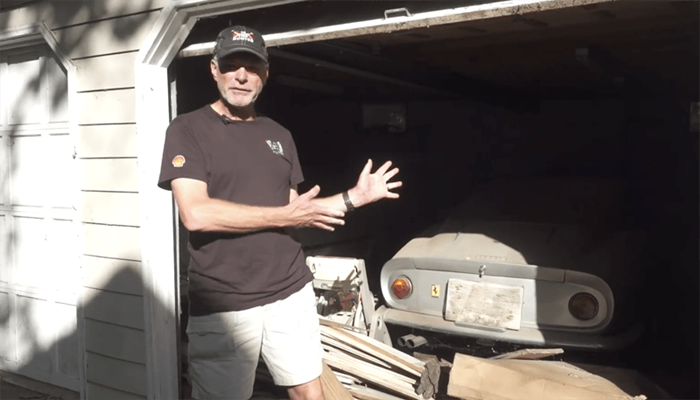 American found rare cars in the garage, Whose gates have not opened from last 30 years