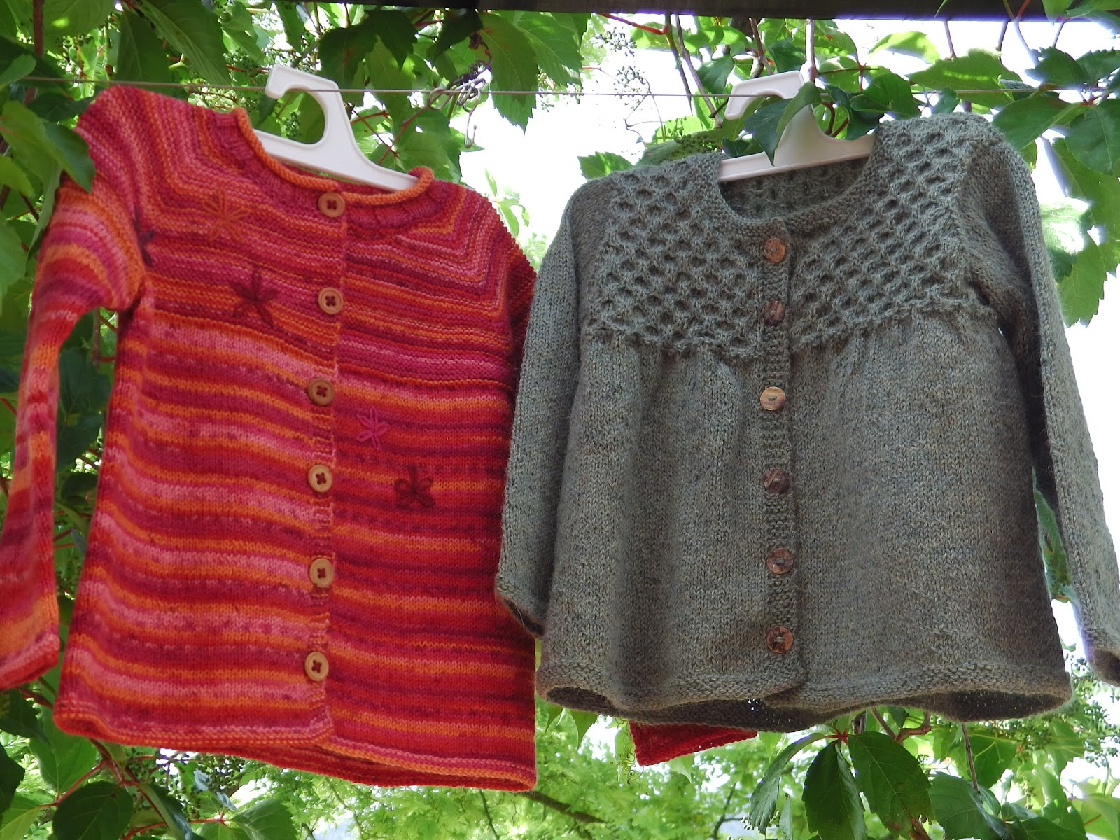Nickie Knits: Des cardigans, des emmanchures raglan...