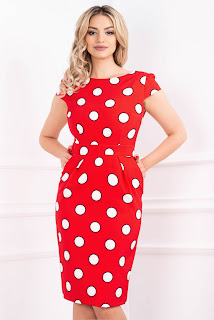 Rochie MBG rosie cu buline si buzunare laterale Rochie MBG rosie cu buline si buzunare laterale