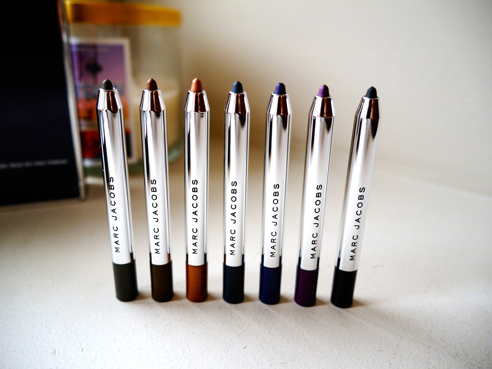 marc jacob highlier eyeliner swatch review