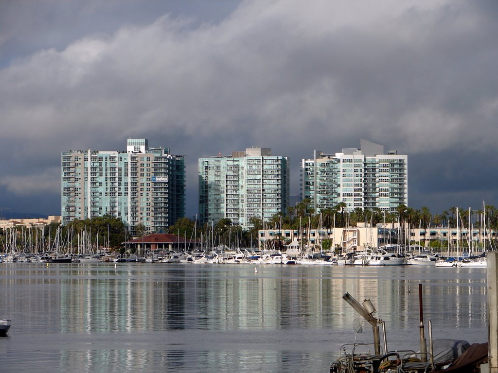 Los Angeles Real Estate Update Marina del Rey Full Service Luxury