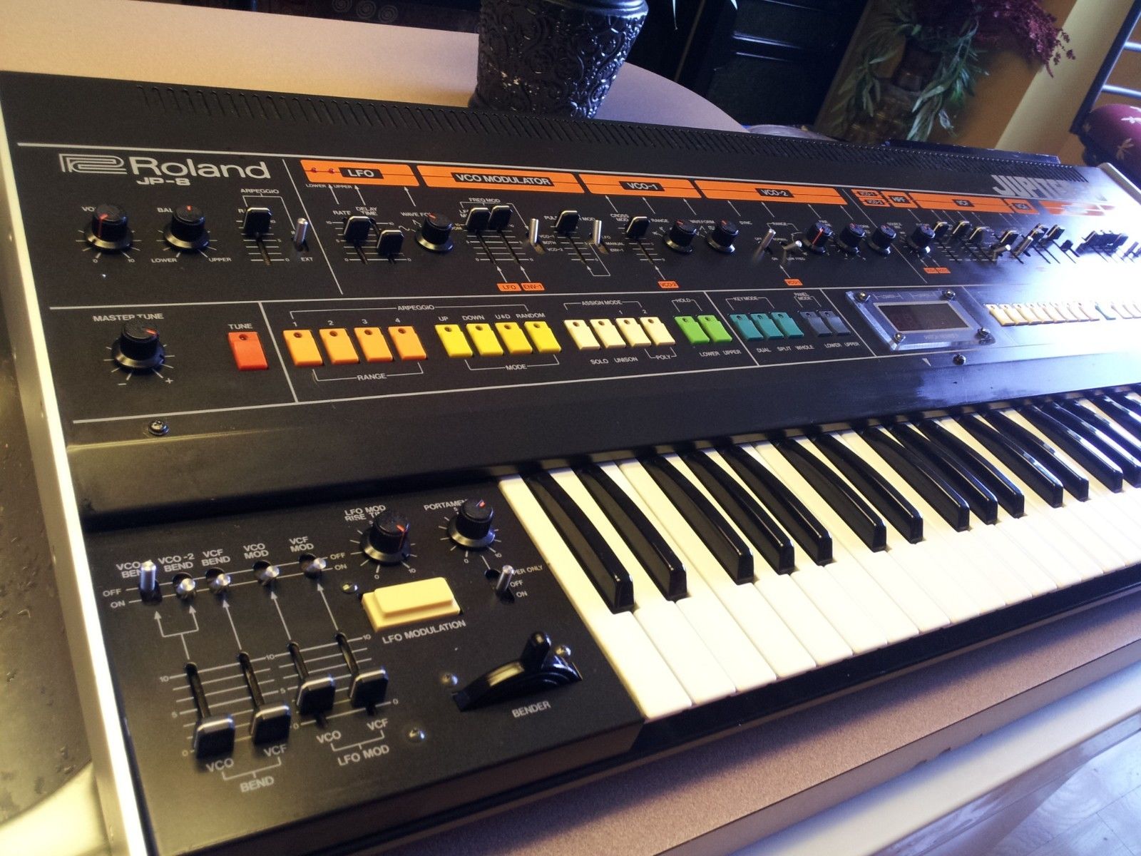 Roland synthesizer repair image