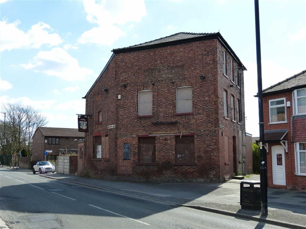 Pubs of Manchester Soap Box / Newton House, Culcheth Lane