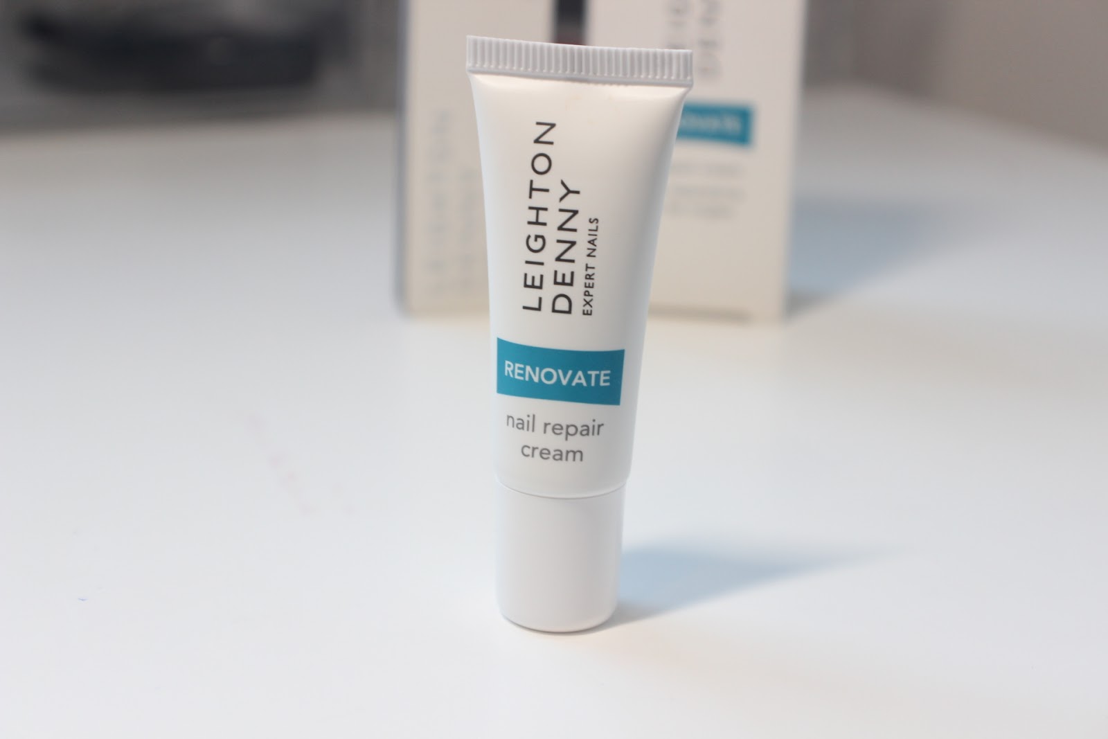 imitationisthegreatestformofflattery Review / Leighton Denny Renovate