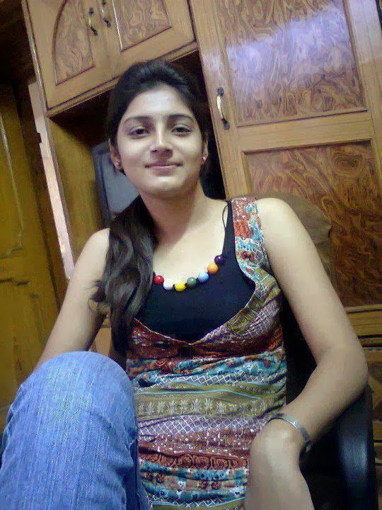 Hot And Sexy Desi Girls Pictures Hot Desi Girls Pictures And Wallpapers