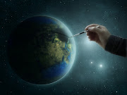  para 2030 incluso dos planetas . manos pintadas con el mundo