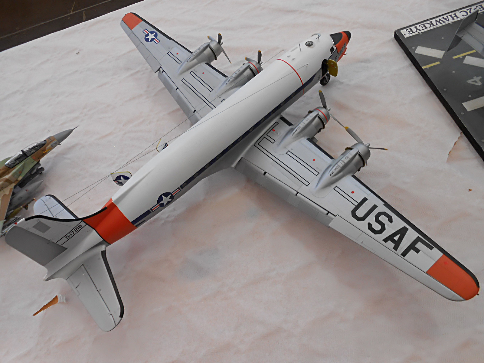 D 233 Couverte De Maquettes Le Douglas Dc 4 C 54 Quot Skymaster Quot