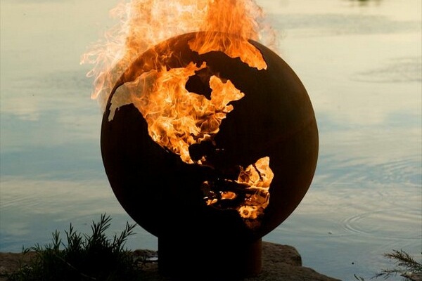 Third Rock Outdoor Fire Pit