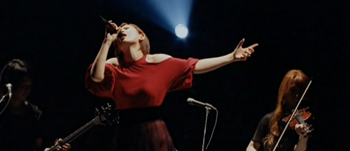 Ayaka sings the shit out of "Tsuyoku omou" live | randomjpop.blogspot.co.uk